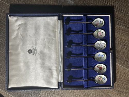 Rare mint condition - mappin, &