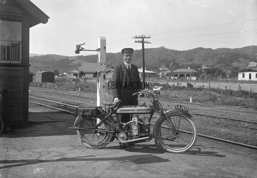 Douglas factory racer - , j