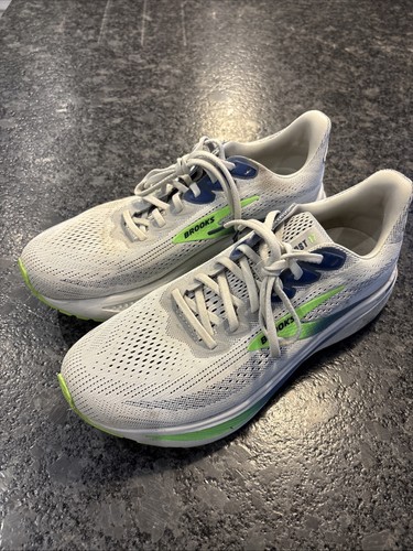 Brooks ghost men - 17, running