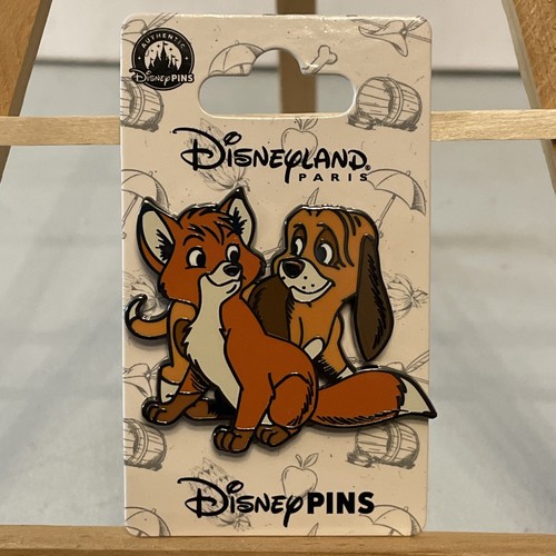 Disneyland paris fox - paris, hound