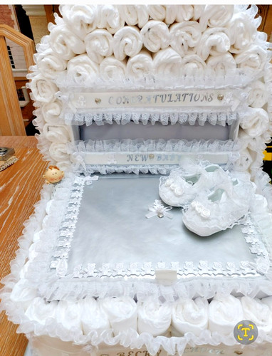 Light musical nappy cake - musical,