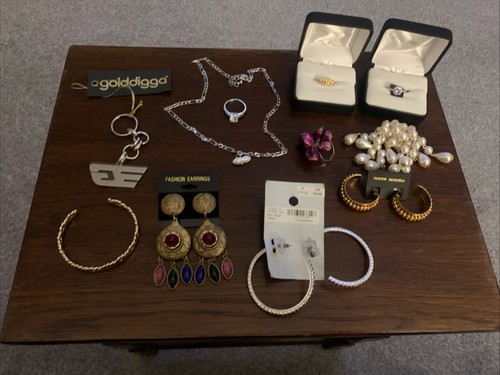 Mixed job lot - mixed, design