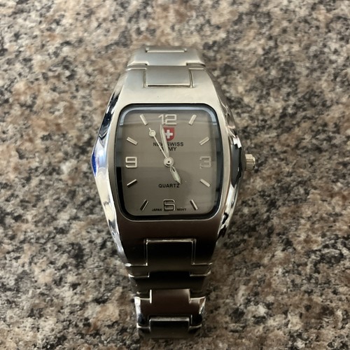 New swiss army japanese quartz - new,
