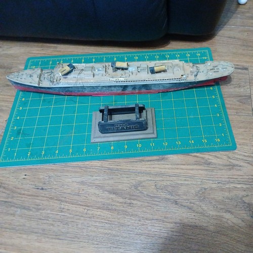 Vintage titanic model - model, painted