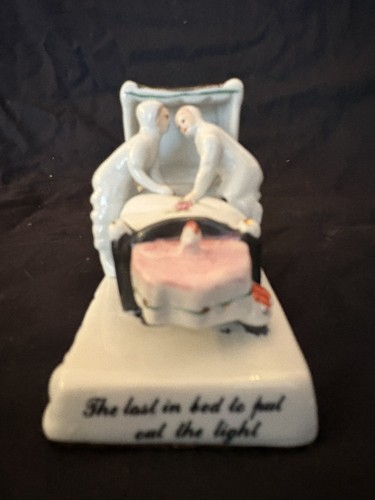 Staffordshire porcelain - ,