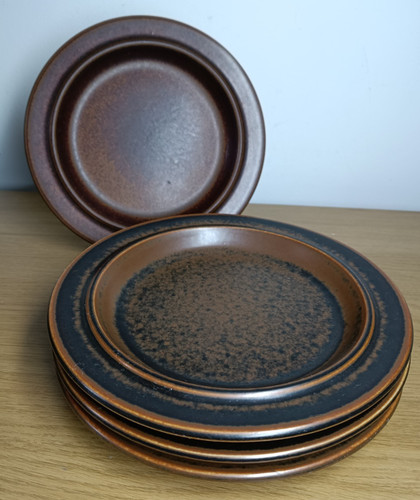 Arabia finland ruska 20cm - ruska,