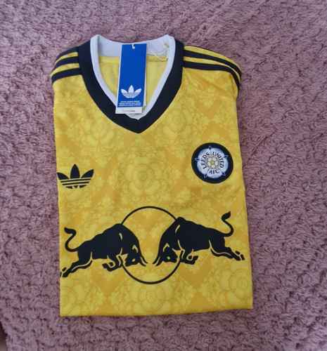 New genuine large adidas - genuine, leeds