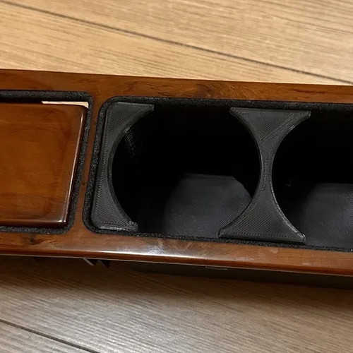 Center console cupholder - center,