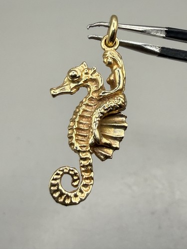 Vtg 14k 585 - solid, gold