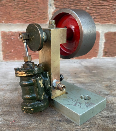 Oscillating steam engine - oscillating,