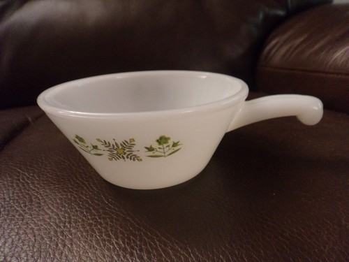 White glass sauce boat anchor - white,