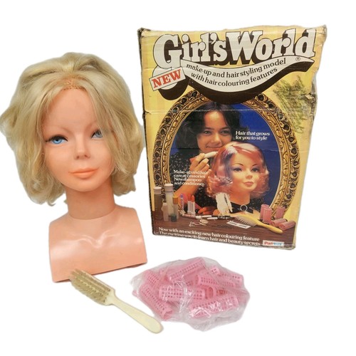Girls world 1970s vintage - world,
