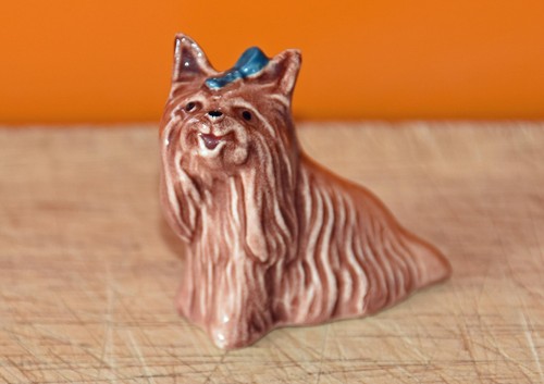 Tiny ceramic hollow yorkshire - ceramic,