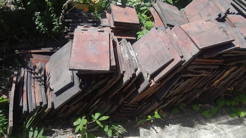 Job lot approx 230 - approx., red
