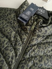 rrp £55 Ladies M&S size 8 cosy stormwear feather & down Green lightweight Jacket