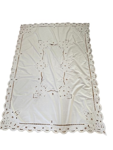 Vintage white tablecloth - white,