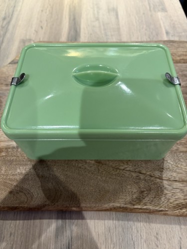 Vintage coracle avocado - avocado, green