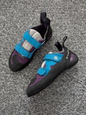 EVOLV Trax Raven Climbing /