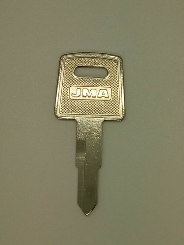 Honda motorcycle key cut - motorcycle,