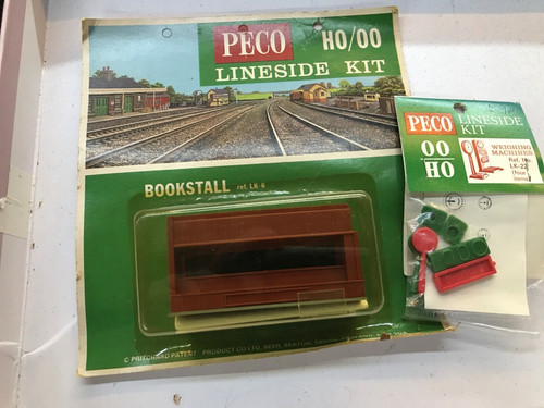 Peco bookstall and weighing - bookstall,
