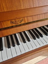 Eavestaff piano