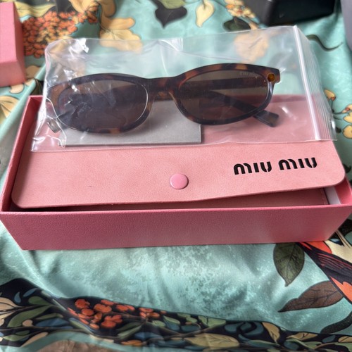 Miu regard - mu, sunglasses