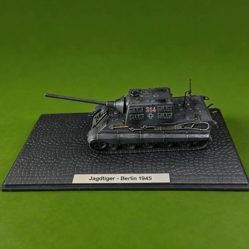 Armored vehicle destroyer - 1/72,