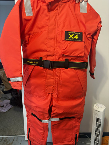 Mullion flotation suit size - mullion,