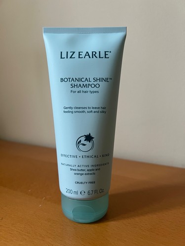 Liz earle botanical - liz, shine
