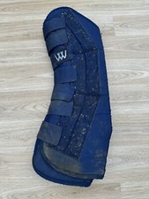 Full Size Woof Wear Travel