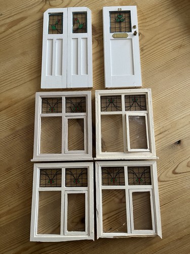 Vintage dolls house - vintage, wooden