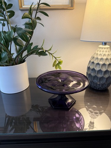 Purple glass pedestal cake - purple,