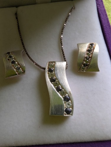 Costume jewellery necklace and - costume,
