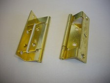 PAIR CABINET HINGES CRANKED 3"