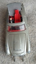 Corgi james bond aston martin - james,