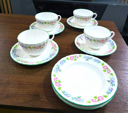 Royal worcester bone china - royal,