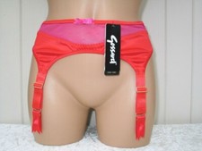 SUSPENDER BELT SIZE 10 RED