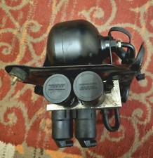 Mercedes Benz W220 W215 R230 Front ABC Hydraulic Valve Block Assembly