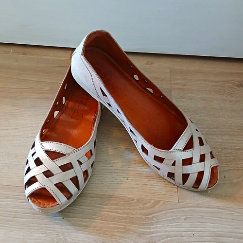Pavers shoes slip - pavers, sandals