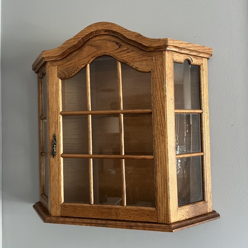 Vintage wood glass - &,