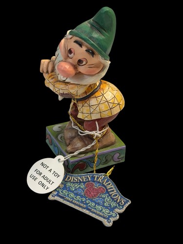 Walt disney figure showcase - disney,