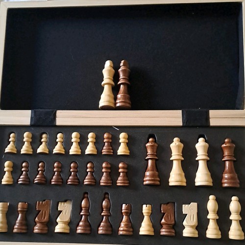 40x40cm wooden chess set - wooden,