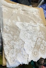 1 x BEAUTIFUL FLORAL 166cm X 110cm VINTAGE FRENCH STYLE SCALLOPED /NET CURTAIN