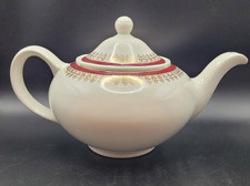 Vintage Wood & Sons Buckingham 2 Pint Teapot White with Red and gold detail