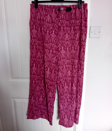 Divided women s - divided, pink