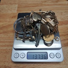 137.36 GRAMS GOLD FILLED SCRAP LOT  Vintage Jewelry  Mixed - GOLD RECOVERY