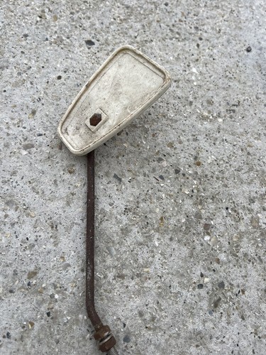 Honda p50 mirror holder right - honda, right?