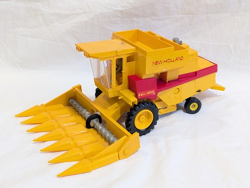 Britains new holland tr85 - britains,