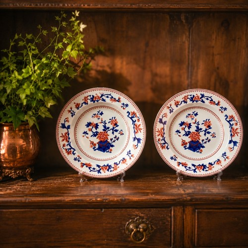 Pair antique royal - of,