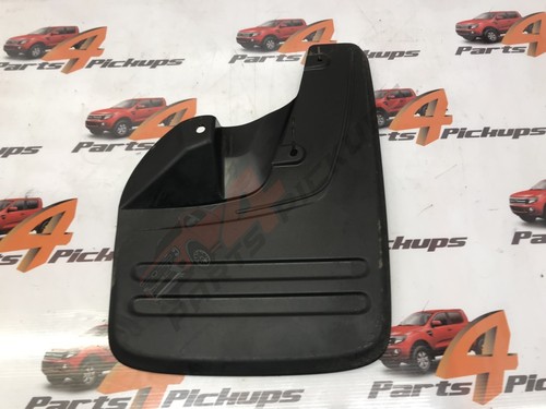 2013 toyota hilux drivers side - toyota,
